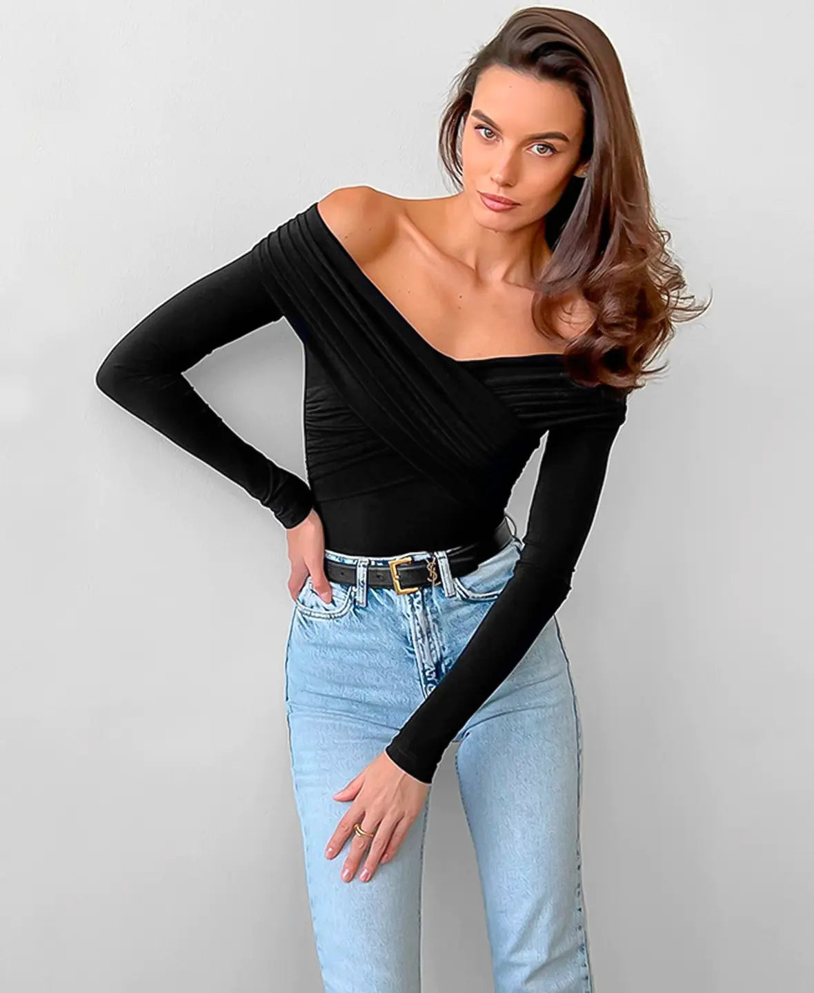 Luna off-shoulder bodysuit