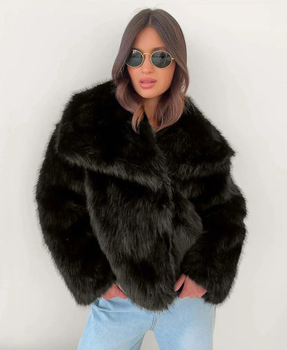 Elegante faux fur jas