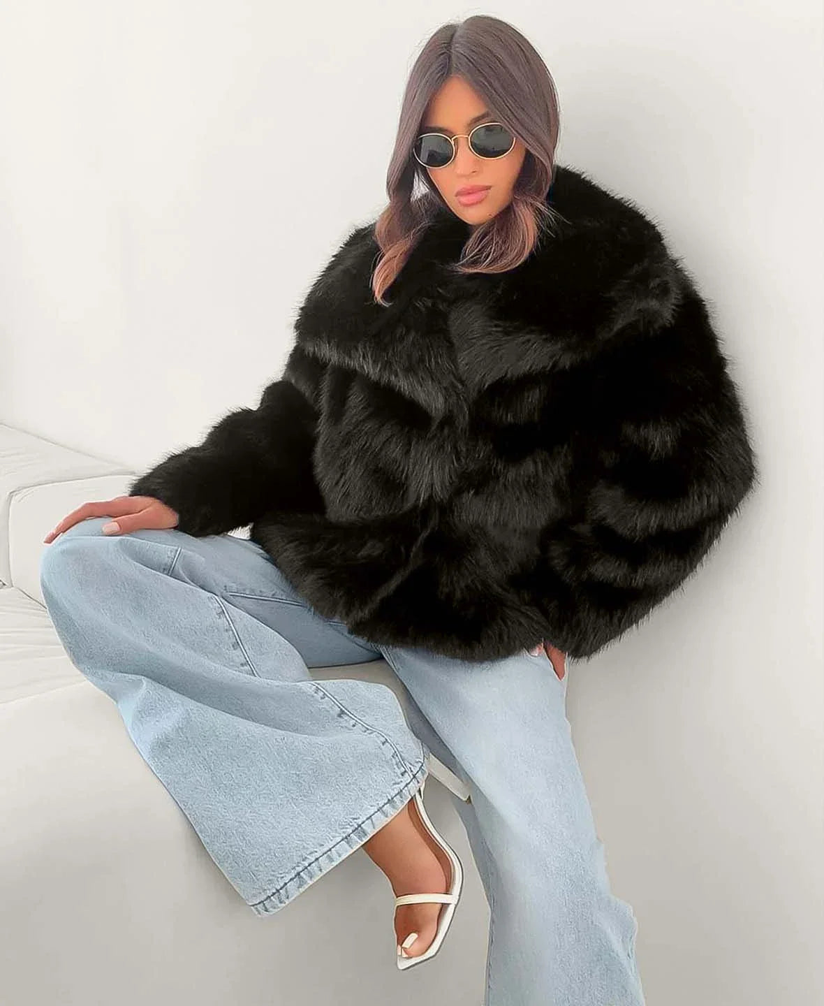 Elegante faux fur jas