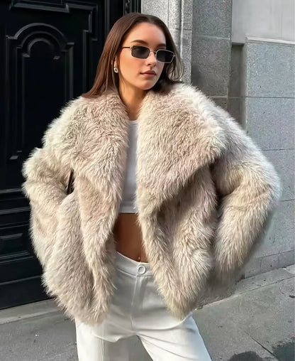 Elegante faux fur jas